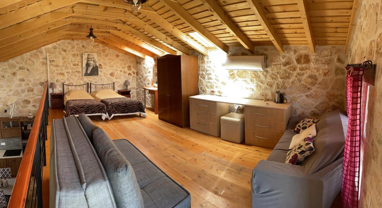 Casa Petra - Stone Cottage Farmhouses Argási Eksteriør bilde